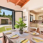 Villa Dimitra Springs By Villa Plus